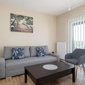 Tauron Arena Crakow With Parking By Renters Apartament